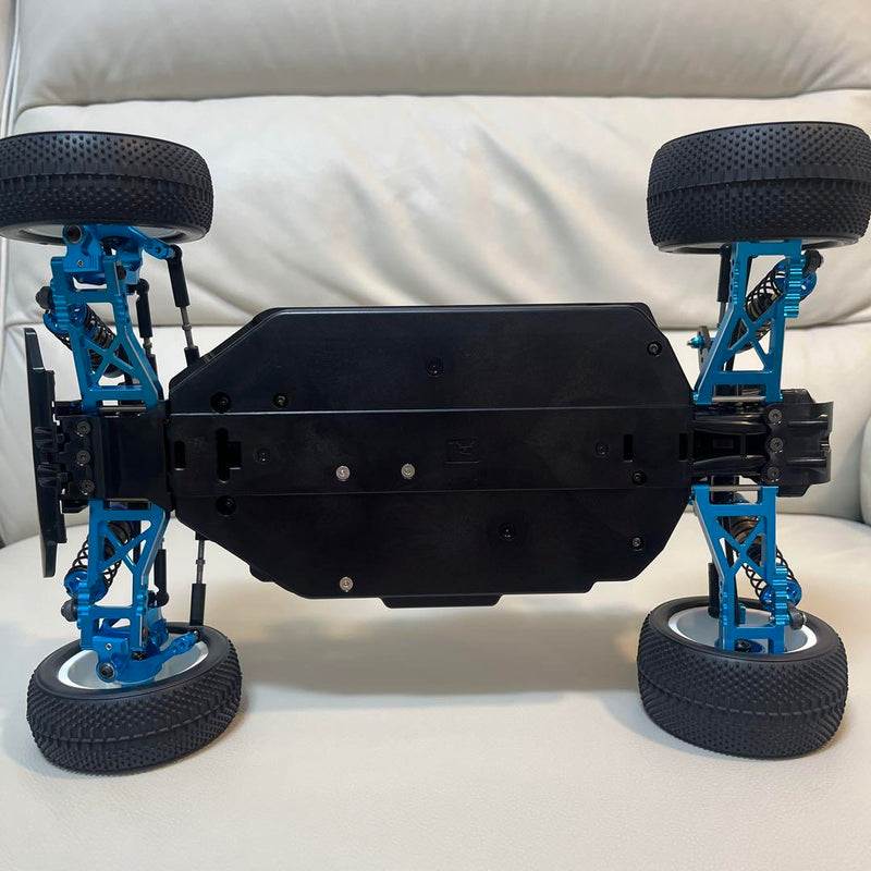 Laden Sie das Bild in Galerie -Viewer, Tamiya TT02BR with Option Parts & Kyosho Syncro 2.4GHz Radio Set No Battery - Used