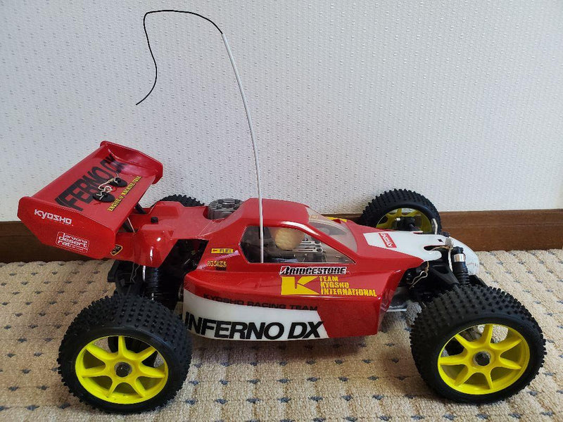 Load image into Gallery viewer, Used Kyosho 1/8 Inferno DX 4WD Ready Set with Futaba Radio