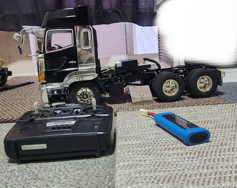 Chargez l'image dans la visionneuse de la galerie, Used Tamiya Hino Profia Trailer Truck Painted Assembled