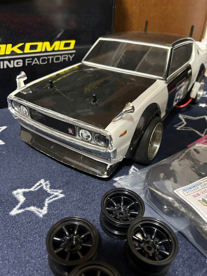 Chargez l'image dans la visionneuse de la galerie, Used Yokomo YD-2 Drift RC Full Set with Spares and Kenmeri Body