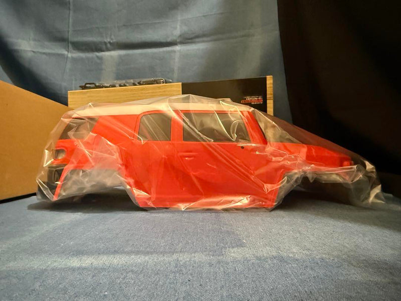 Chargez l'image dans la visionneuse de la galerie, Used Tamiya Toyota FJ Cruiser CC-01 Chassis with Painted Orange Body Unused