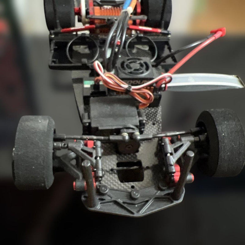 Load image into Gallery viewer, Used Kyosho Porsche 962C Joest Racing Carbon Edition Unassembled Kit