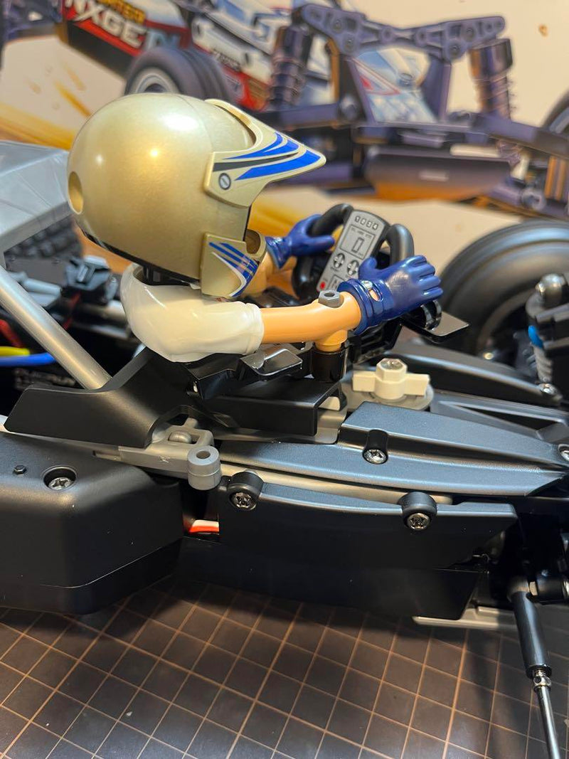 Laden Sie das Bild in Galerie -Viewer, Tamiya Fighter Nexgen DT-04 with Option Parts & Kyosho 2.4GHz Radio Set Unused - Used