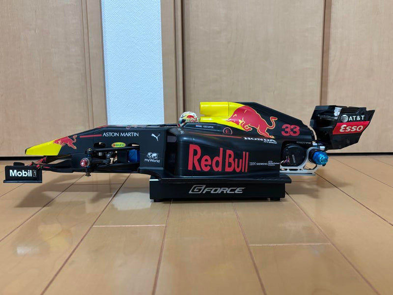 Chargez l'image dans la visionneuse de la galerie, Used Tamiya TRF102 Partially Assembled with Futaba Electronics and Red Bull Body