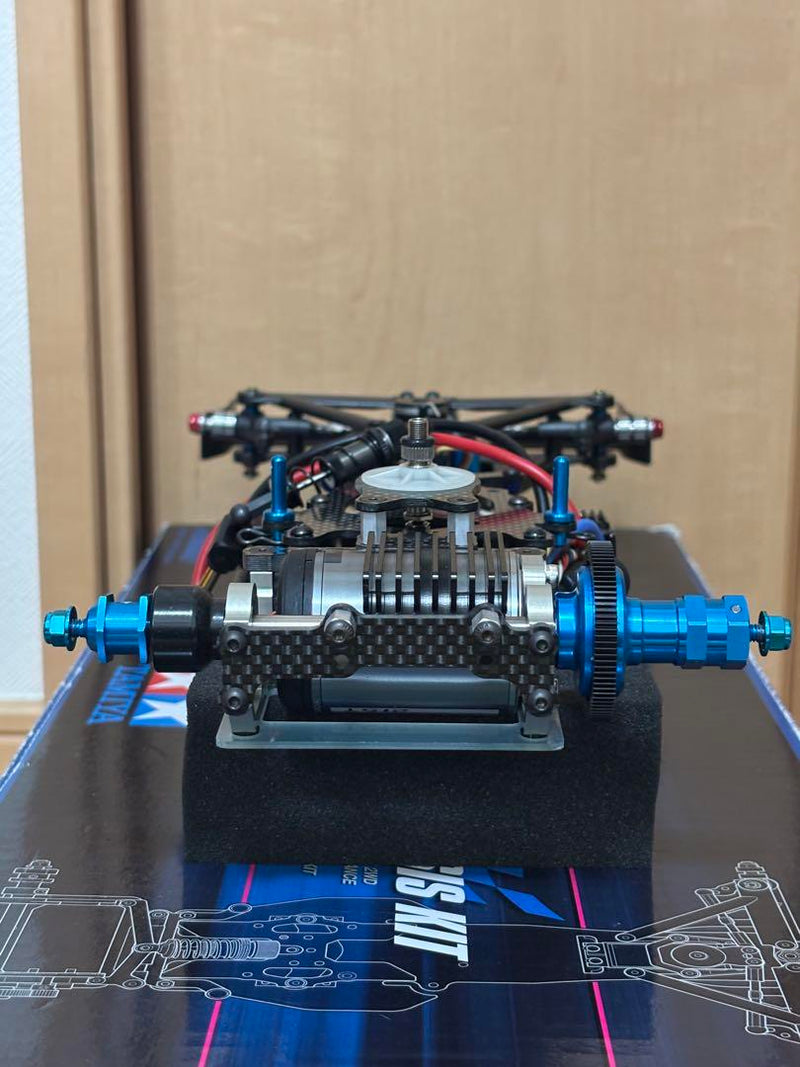 Chargez l'image dans la visionneuse de la galerie, Used Tamiya TRF102 Partially Assembled with Futaba Electronics and Red Bull Body