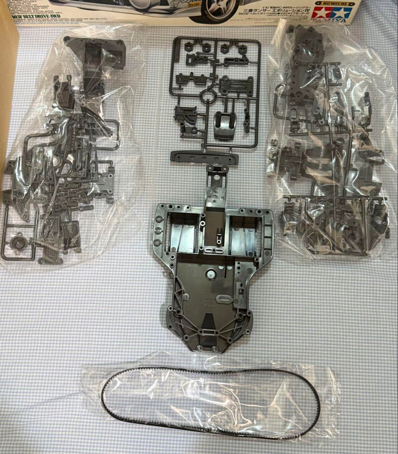 Chargez l'image dans la visionneuse de la galerie, Used Tamiya Mitsubishi Lancer Evolution IV TA03F Belt Drive 4WD Unassembled Kit