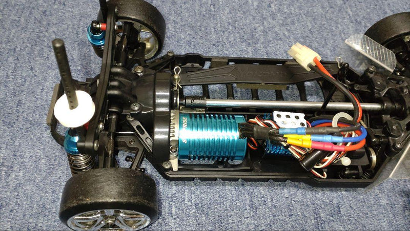 Chargez l'image dans la visionneuse de la galerie, Used Yokomo Drift Package Type B 4WD Assembled with Sanwa Radio