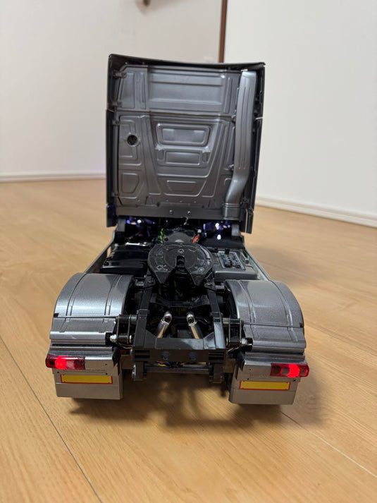 Used Tamiya 1/14 Mercedes-Benz Actros 1851 with Tank Trailer Full Set