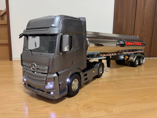 Used Tamiya 1/14 Mercedes-Benz Actros 1851 with Tank Trailer Full Set