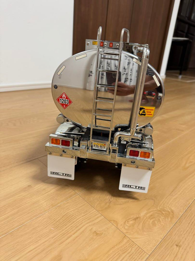 Load image into Gallery viewer, Used Tamiya 1/14 Mercedes-Benz Actros 1851 with Tank Trailer Full Set