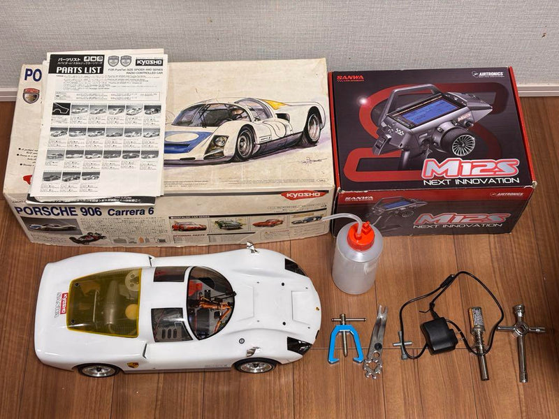 Laden Sie das Bild in Galerie -Viewer, Kyosho 1/10 Porsche 906 GP Car Full Set w/ Sanwa M12S Propo Used - Used