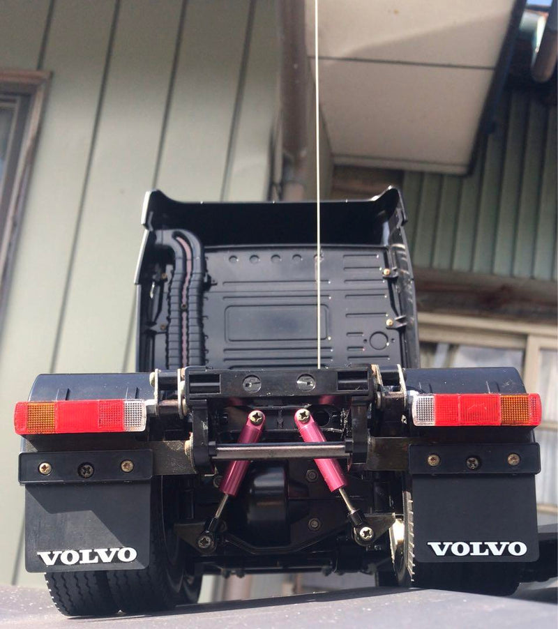 Load image into Gallery viewer, Used Tamiya 1/14 Volvo FH12 Globetrotter Assembled Truck