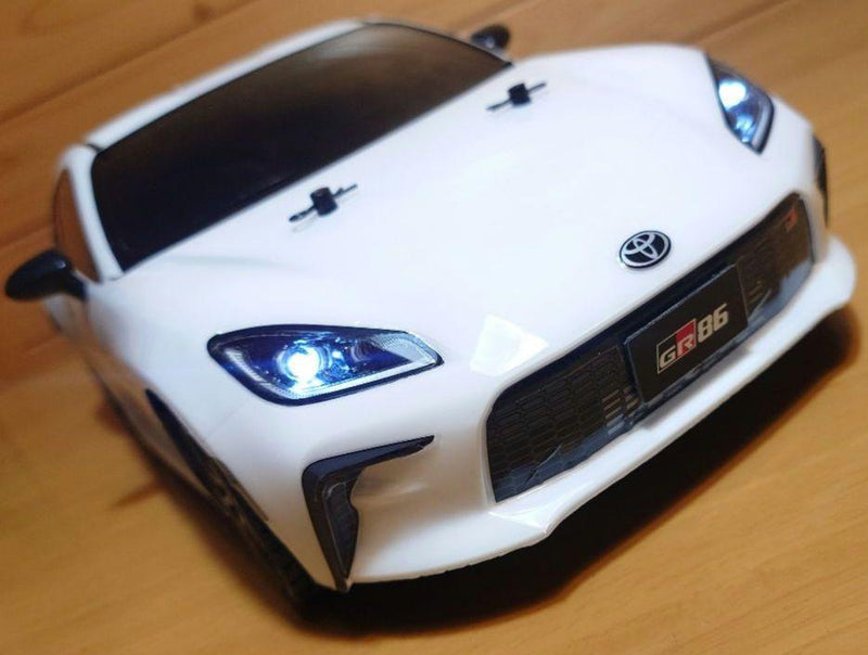Chargez l'image dans la visionneuse de la galerie, Used Tamiya Toyota GR86 White Assembled Full Set with Sanwa MX-6 Transmitter Unused