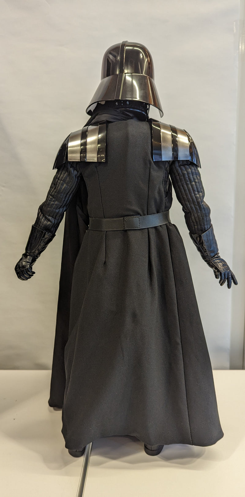 Carica immagine in Galleria Viewer, Hot Toys 1/4 Quarter Scale Darth Vader (Special Edition) QS013B - Used
