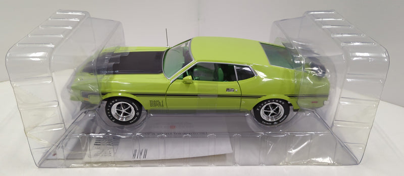 Load image into Gallery viewer, auto world 1/18 American Muscle 1971 Mustang Mach 1 Light Green AMM1069 - Used
