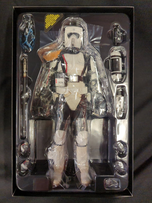 Hot Toys VideoGame Masterpiece Scout Trooper Commander - Used