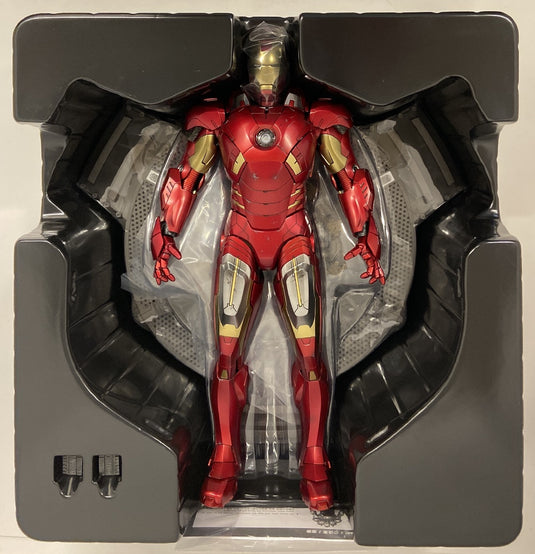 Hot Toys Diorama Diecast Iron Man Mark VII Open Armor Version DS004D51 - Used