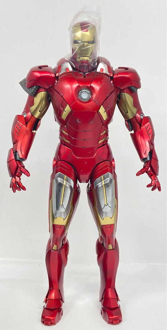 Hot Toys Diorama Diecast Iron Man Mark VII Open Armor Version DS004D51 - Used
