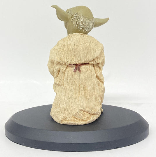 Attakus Art Collector Statue Yoda (Episode V) - Used