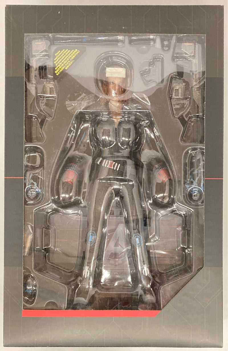 Carica immagine in Galleria Viewer, Hot Toys Movie Masterpiece Black Widow MMS288 - Used
