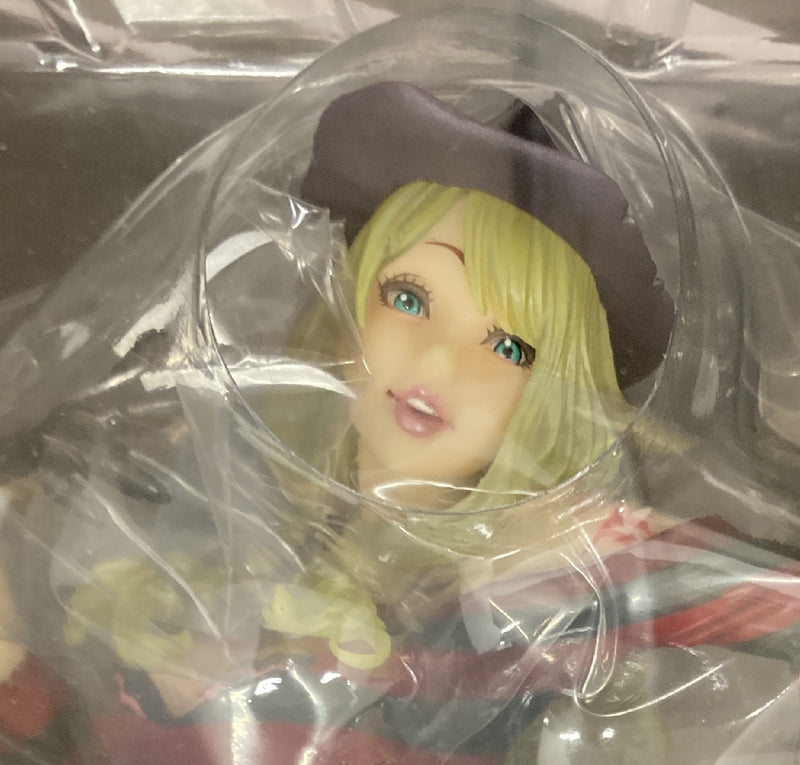 Cargue la imagen en el visor de la galería, Kotobukiya Horror Bishoujo Statue Freddy Krueger 1/7 Scale (No Bonus Parts) - Used
