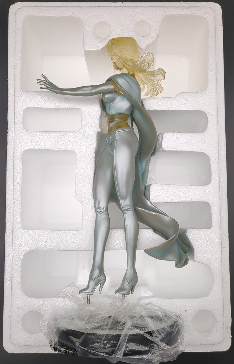 Laden Sie das Bild in Galerie -Viewer, Bowen Designs Emma Frost White Queen Painted Statue (Clear Version) - Used
