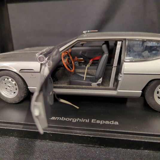 AUTOart Millennium 1/18 Lamborghini Espada Silver 74051 - Used