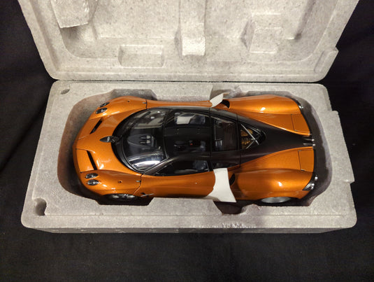 AUTOart Signature 1/18 Pagani Huayra Bronze 78269 - Used