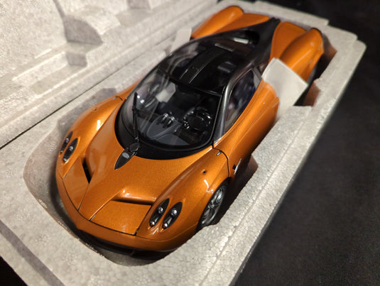 AUTOart Signature 1/18 Pagani Huayra Bronze 78269 - Used