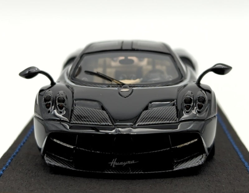 Carica immagine in Galleria Viewer, PEAKO 1/43 Pagani Huayra Track Pack Metallic Black 31102 - Used
