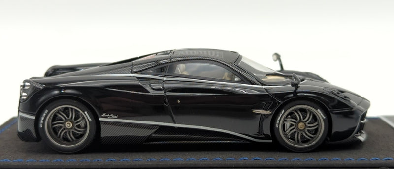 Carica immagine in Galleria Viewer, PEAKO 1/43 Pagani Huayra Track Pack Metallic Black 31102 - Used
