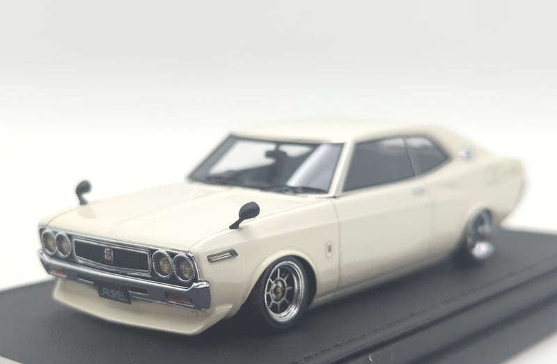 Carica immagine in Galleria Viewer, ignition model 1/43 Hayashi Wheel Nissan Laurel 2000SGX (C130) White - Used
