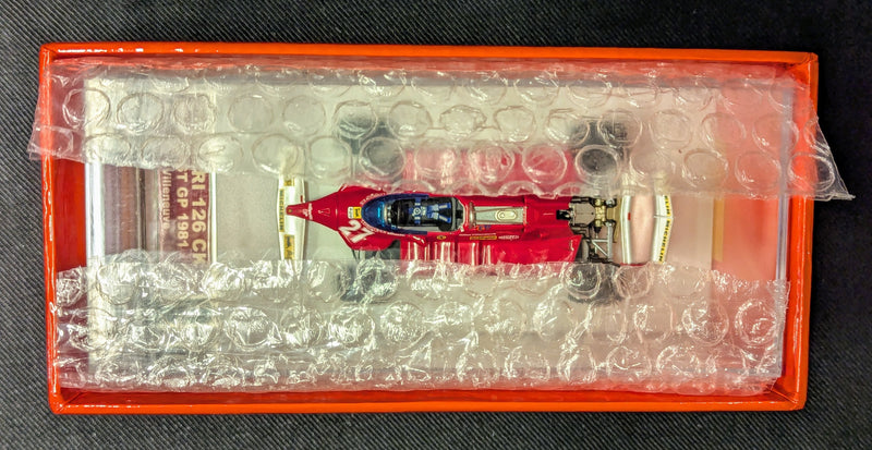 Carica immagine in Galleria Viewer, Tameo Kits 1/43 Ferrari 126 CK GP USA West 1981 Gilles Villeneuve TMB045 - Used
