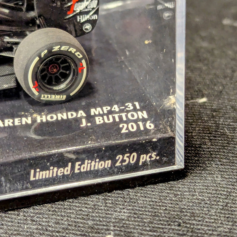 Carica immagine in Galleria Viewer, Mikilee 1/43 McLaren Honda MP4-31 J. Button 2016 - Used

