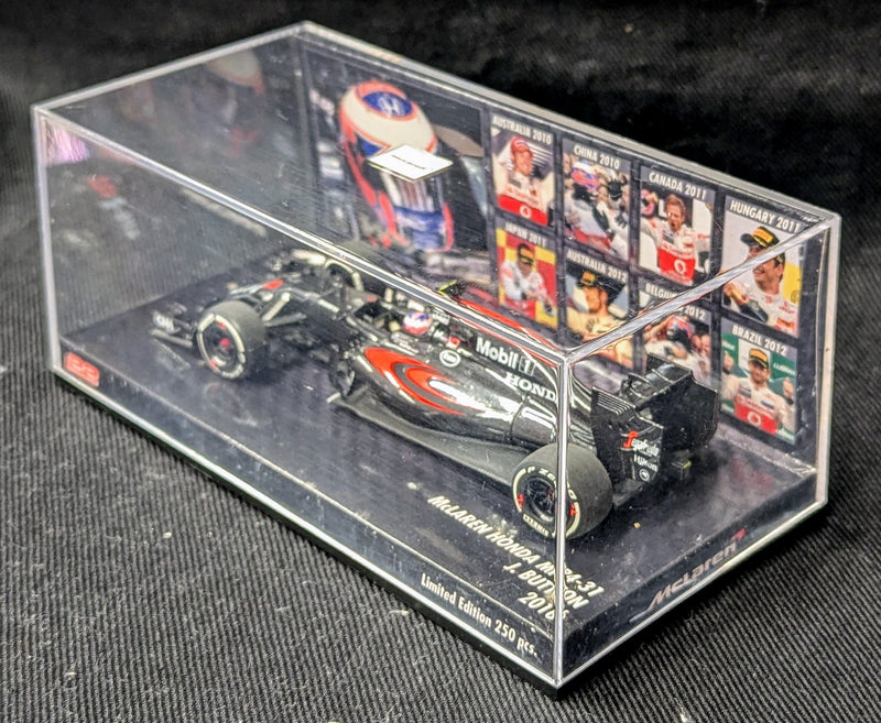 Carica immagine in Galleria Viewer, Mikilee 1/43 McLaren Honda MP4-31 J. Button 2016 - Used
