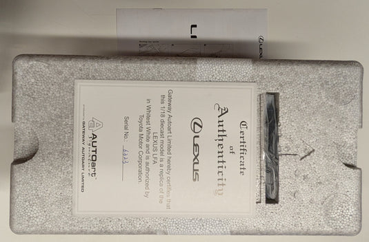 AUTOart Signature 1/18 Lexus LFA Whitest White 78831 - Used