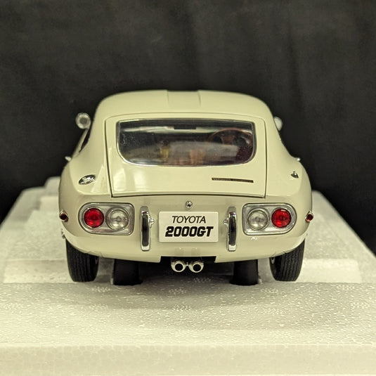 AUTOart 1/18 Toyota 2000GT Wire Spoke Wheel Version White 78754 Composite - Used