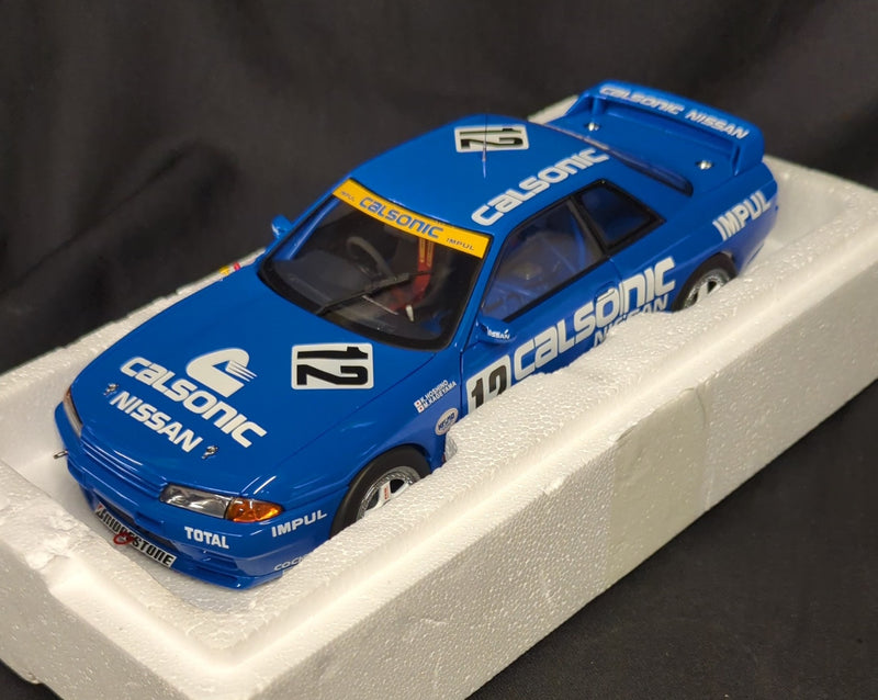 Load image into Gallery viewer, AUTOart Millennium 1/18 Nissan Skyline GT-R R32 Group A 1993 Calsonic #12 - Used
