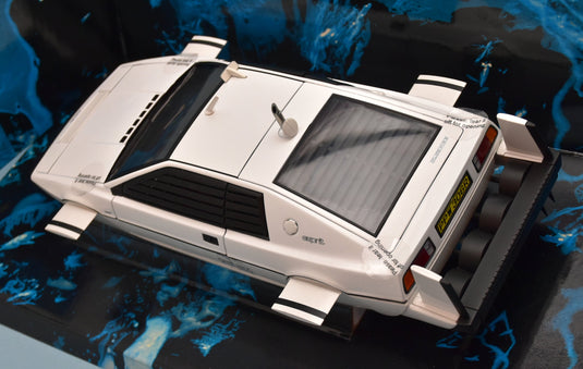 AUTOart 1/18 James Bond The Spy Who Loved Me Lotus Esprit Submarine 75306 - Used