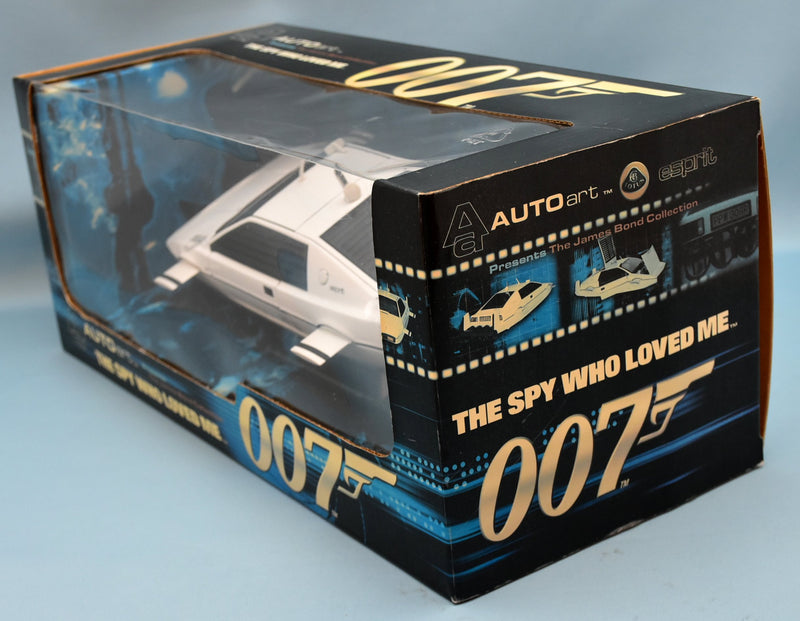 Laden Sie das Bild in Galerie -Viewer, AUTOart 1/18 James Bond The Spy Who Loved Me Lotus Esprit Submarine 75306 - Used
