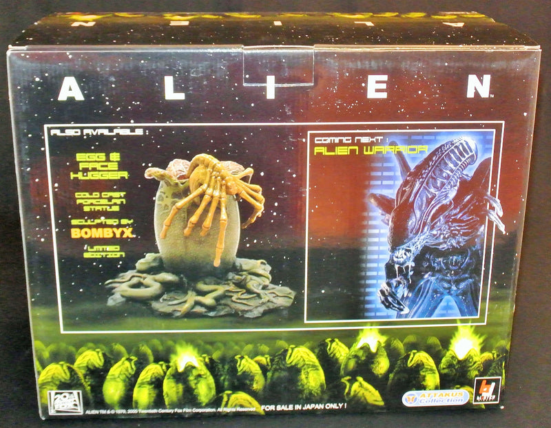 Load image into Gallery viewer, Attakus Blister Cold Cast Porcelain Statue Alien Birth (3 Eggs &amp; 1 Face Hugger) - Used
