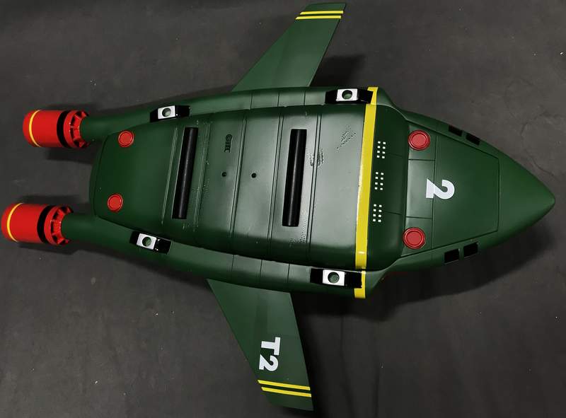 Carica immagine in Galleria Viewer, Amii / Kokusai Boeki Thunderbird 2 Finished Model 1/200 Scale - Used
