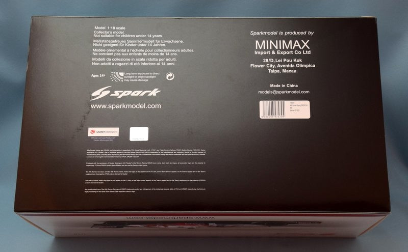 Laden Sie das Bild in Galerie -Viewer, Spark Minimax 1/18 Alfa Romeo Racing ORLEN C41 #99 Bahrain GP 2021 18S579 - Used
