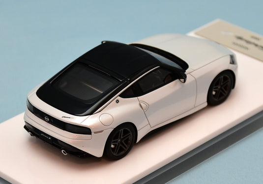 Eidolon 1/43 Nissan Fairlady Z (RZ34) 2023 Prism White Super Black EM648E - Used