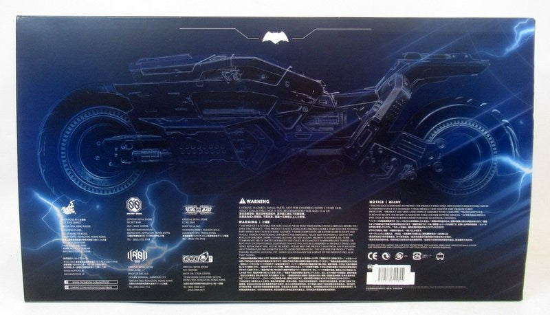 Carica immagine in Galleria Viewer, Hot Toys Movie Masterpiece Batcycle - Used
