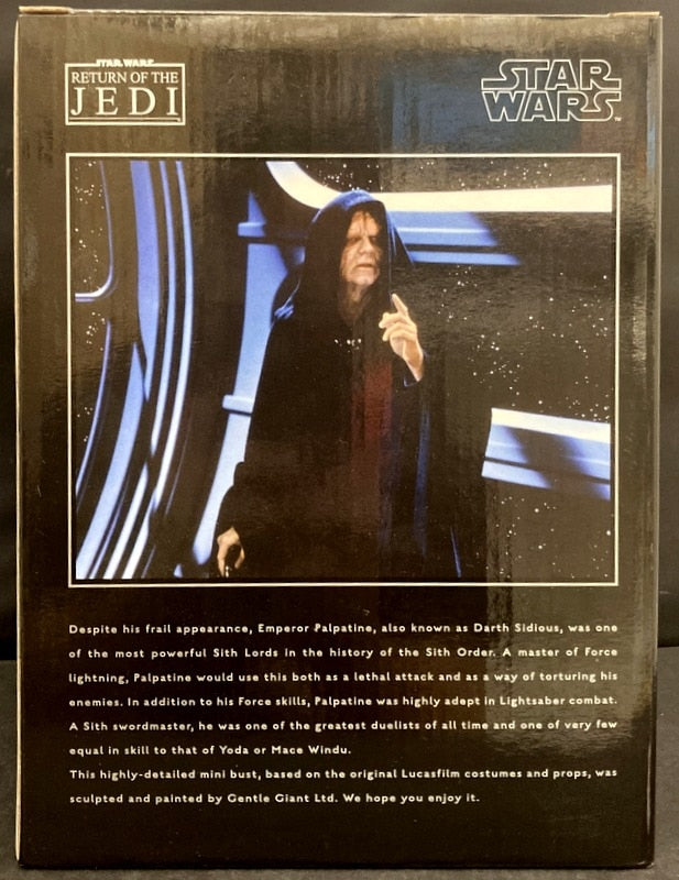 Laden Sie das Bild in Galerie -Viewer, Gentle Giant Star Wars Mini Bust Emperor Palpatine - Used

