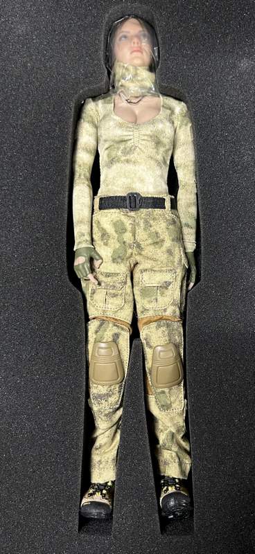 VeryCool 1/6 Scale A-TACS FG Double Women Soldier Jenner & German Shepherd Dog Set - Used