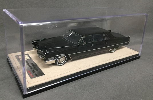 Stamp Models 1/43 1968 Cadillac Fleetwood 75 STM68102 - Used