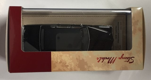 Carica immagine in Galleria Viewer, Stamp Models 1/43 Cadillac Fleetwood Limousine 1978 Black Vinyl 78101 - Used
