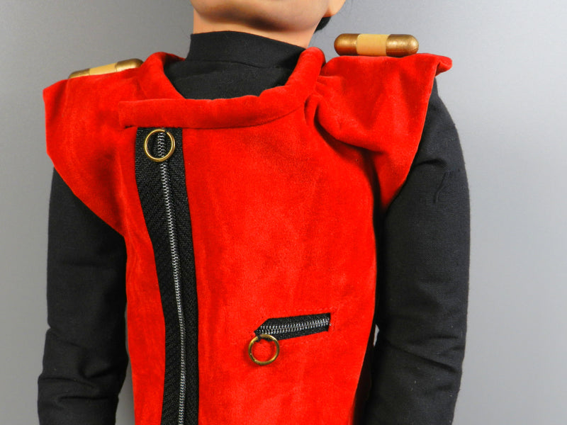 Carica immagine in Galleria Viewer, Engrish Classic Porcelain Doll Collection Captain Scarlet 14-Inch - Used
